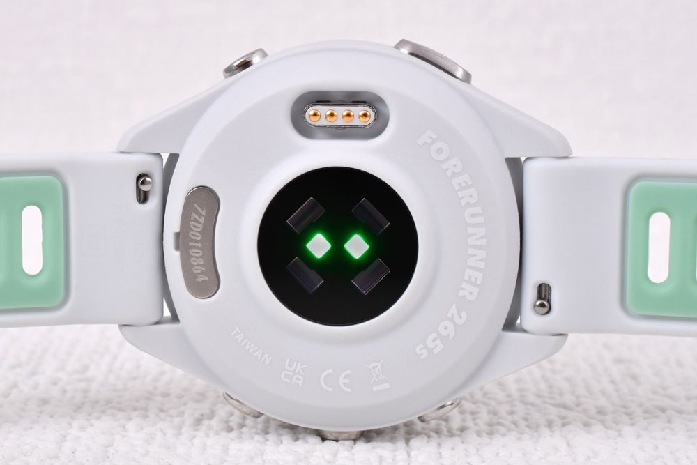 uchycení Quick Release na hodinkách Forerunner 265